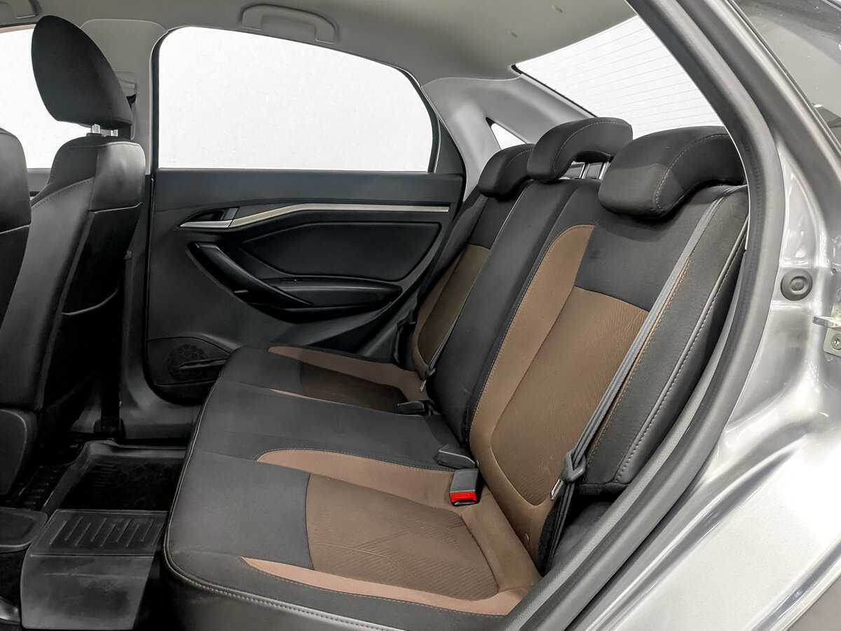 Lada (ВАЗ) Vesta 2017 года с пробегом. Фото: #11