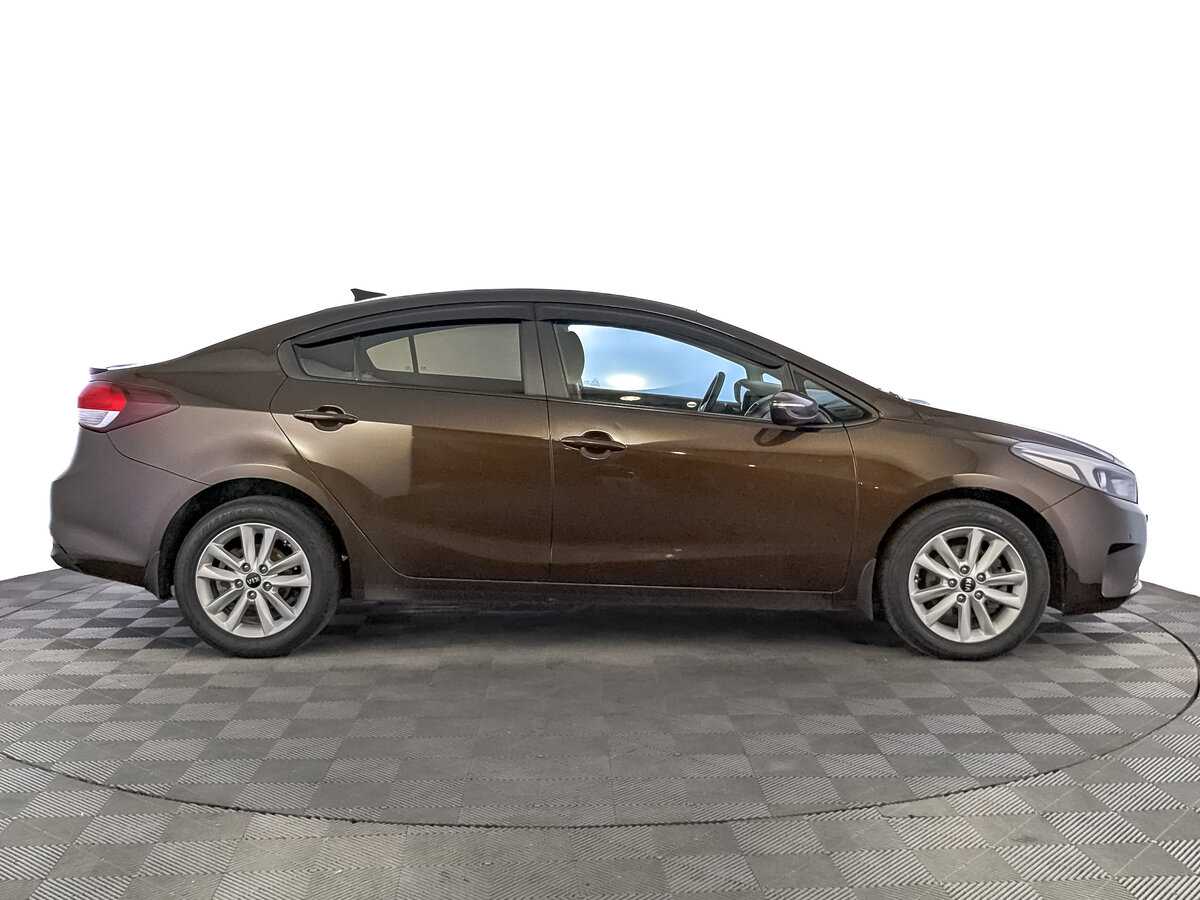 Kia Cerato 2019 года с пробегом. Фото: #3