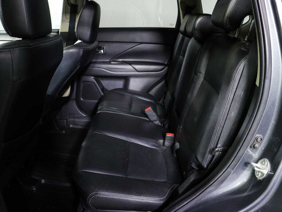 Mitsubishi Outlander 2013 года с пробегом. Фото: #7