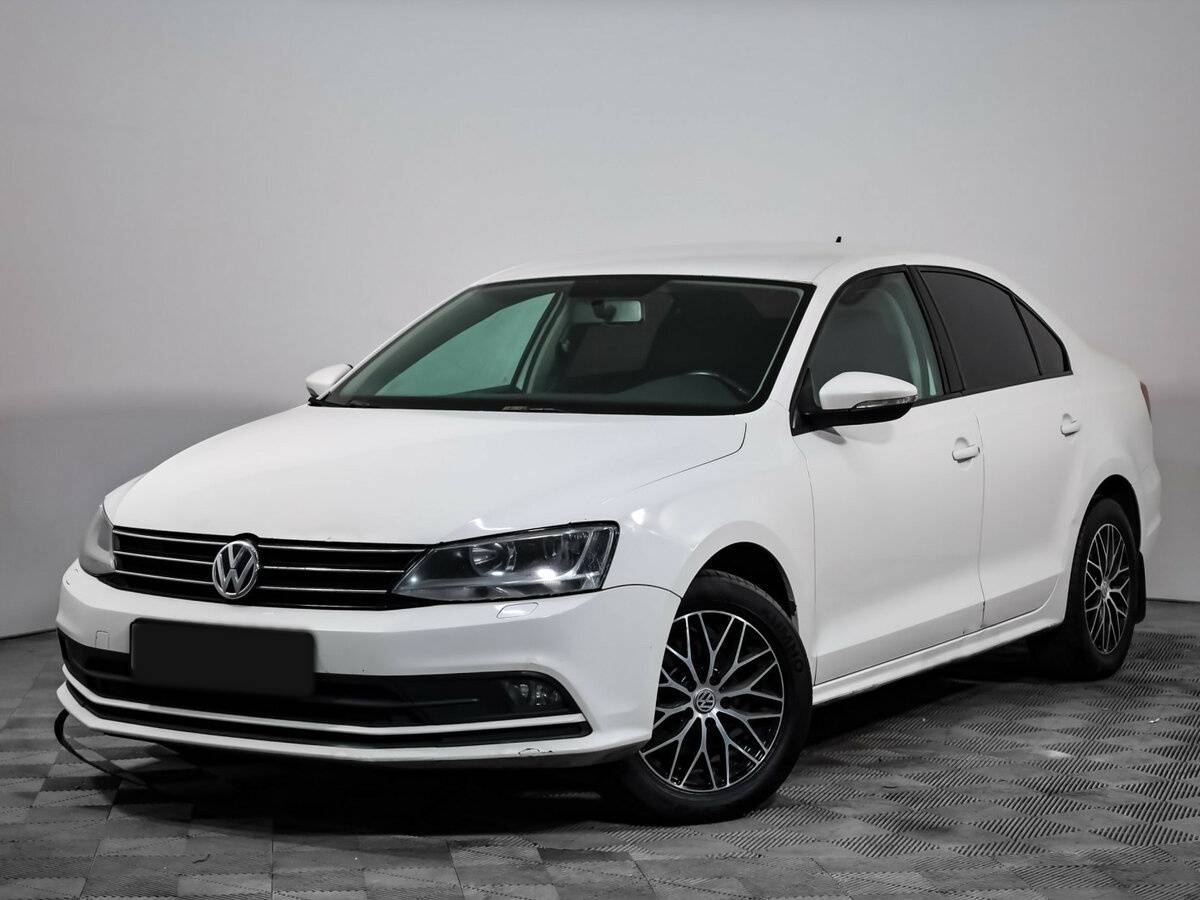 Volkswagen Jetta 2015 года с пробегом. Посмотреть фото