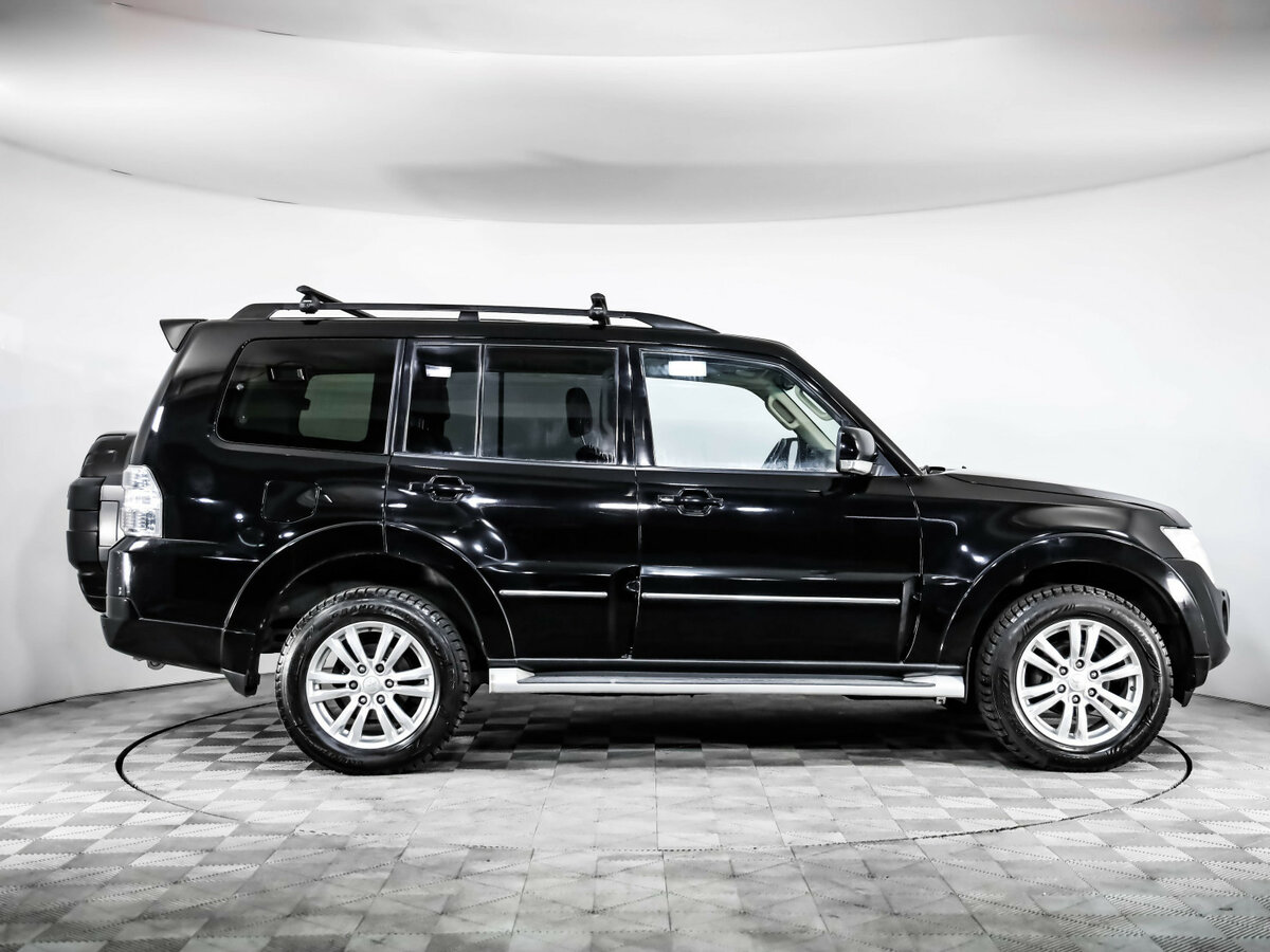 Mitsubishi Pajero 2013 года с пробегом. Фото: #3