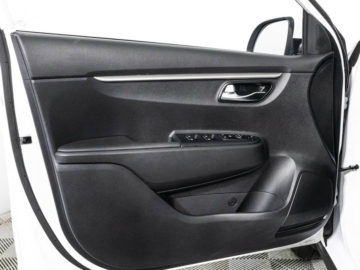 Kia Rio 2021 года с пробегом. Фото: #27