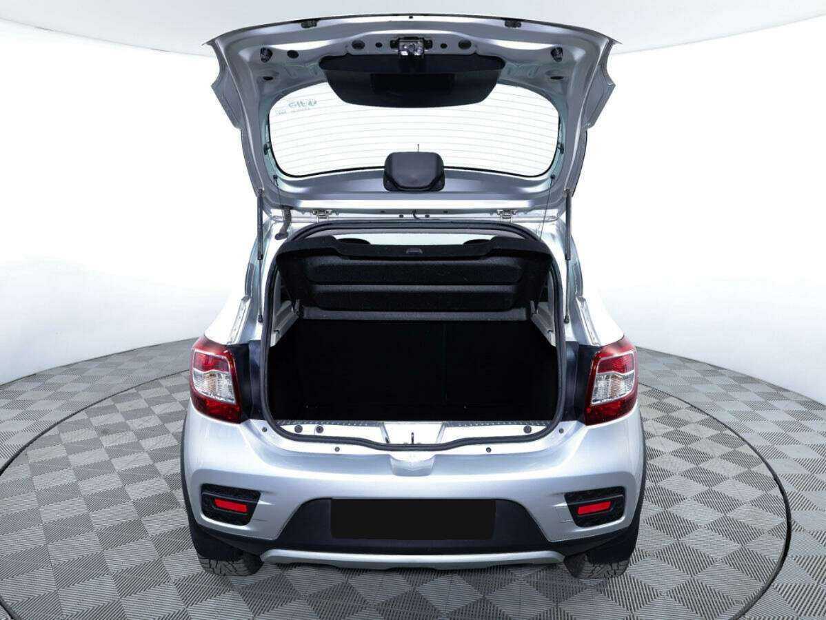 Renault Sandero 2018 года с пробегом. Фото: #7