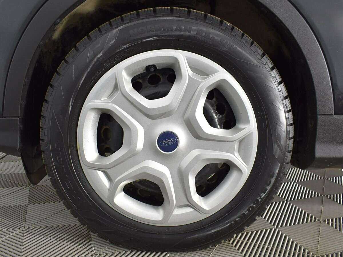 Ford Kuga 2017 года с пробегом. Фото: #6