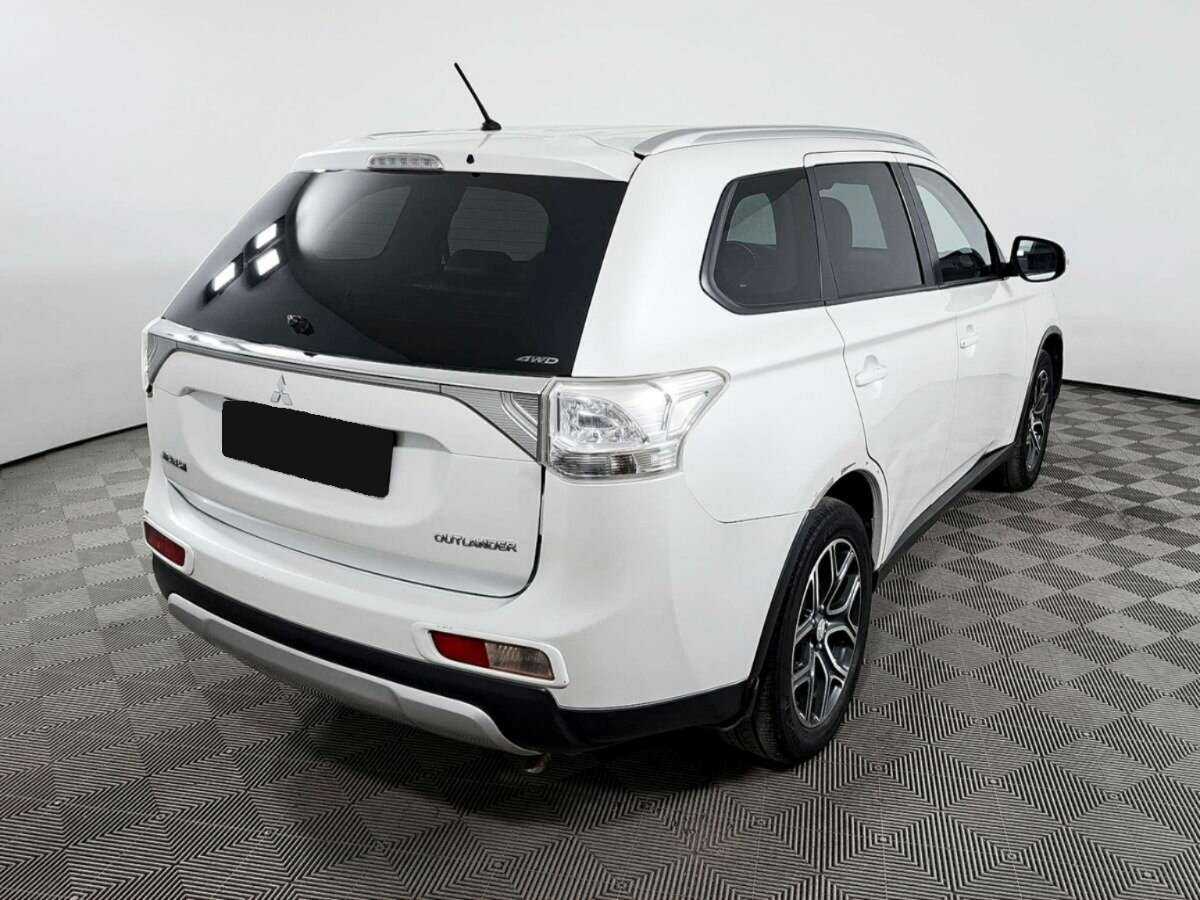 Mitsubishi Outlander 2014 года с пробегом. Фото: #3