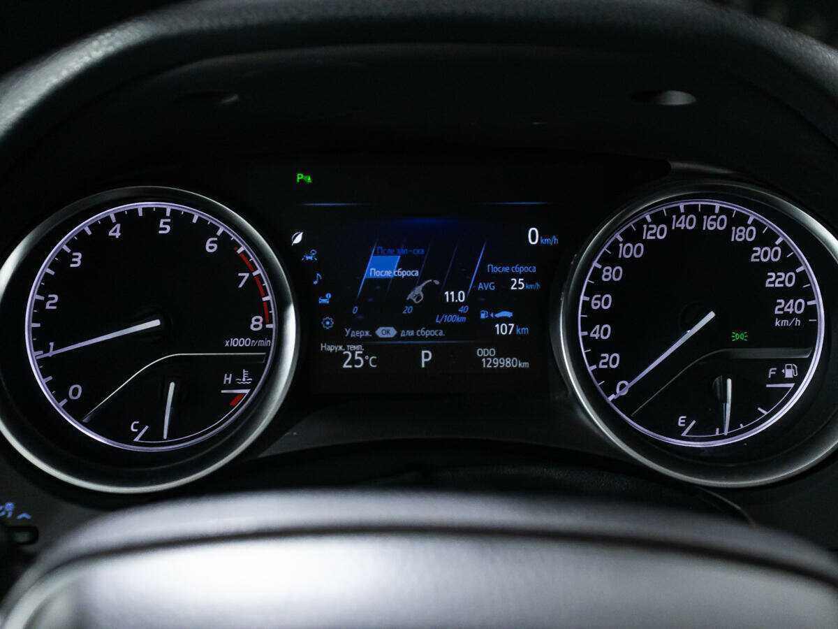 Toyota Camry 2018 года с пробегом. Фото: #11