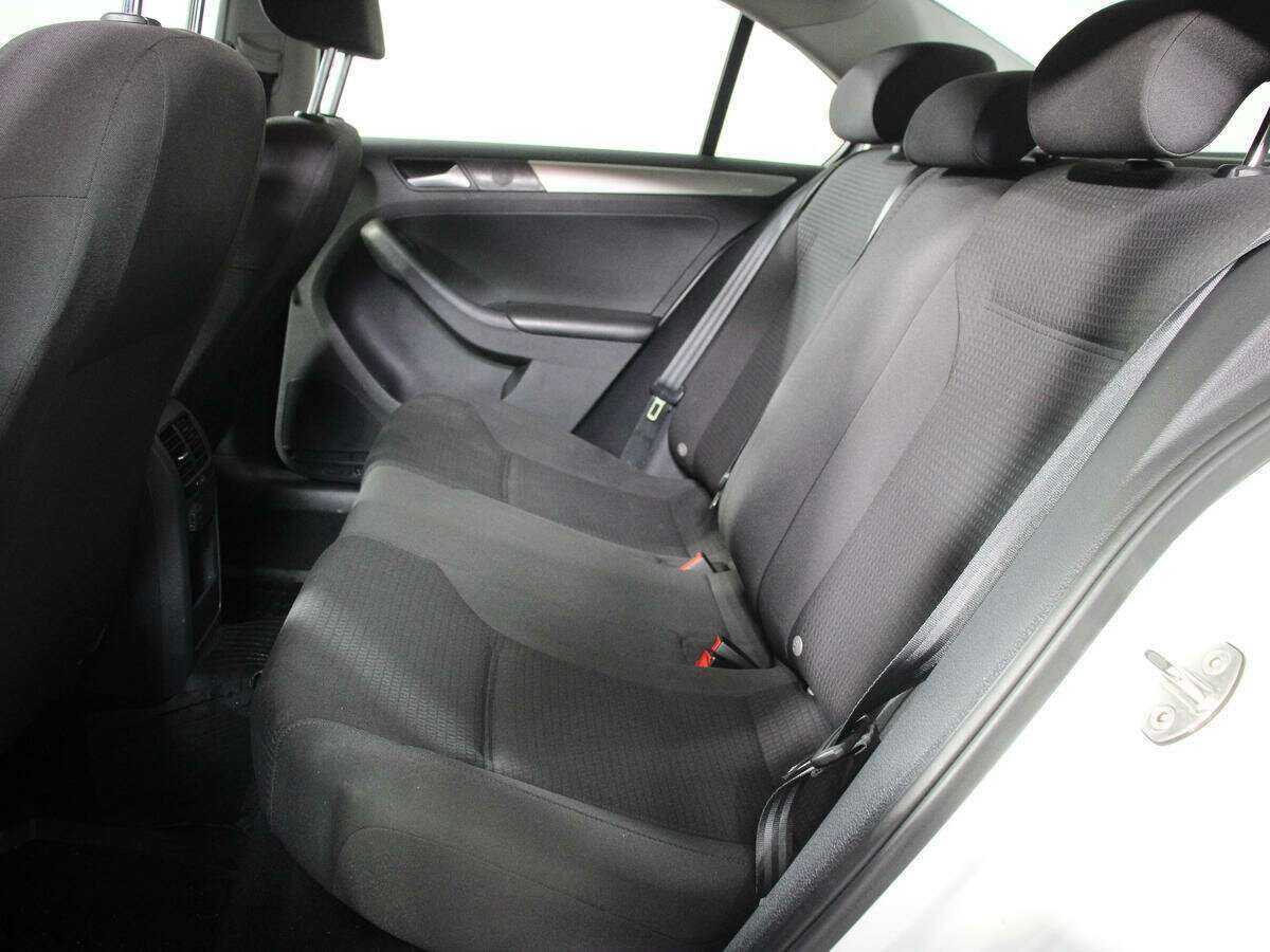 Volkswagen Jetta 2016 года с пробегом. Фото: #9