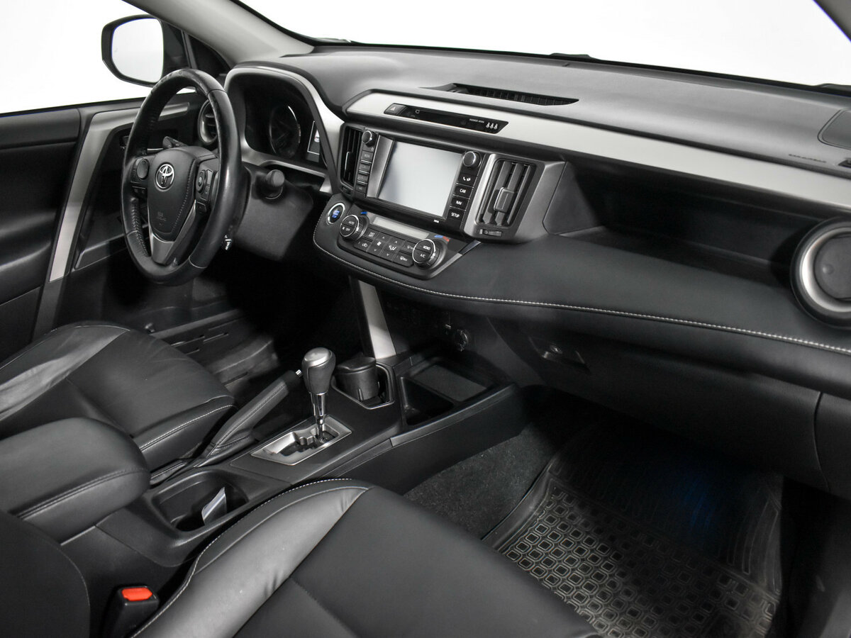 Toyota RAV4 2017 года с пробегом. Фото: #11
