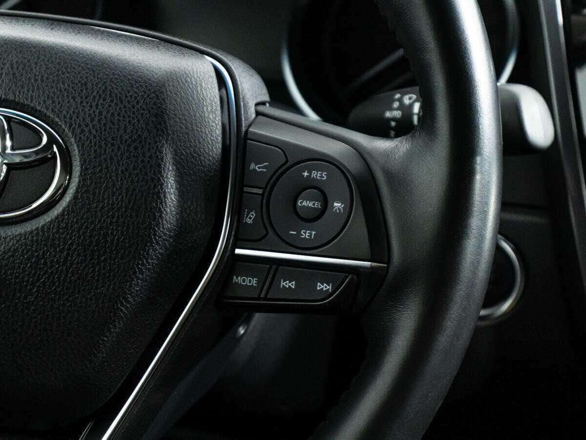 Toyota Camry 2020 года с пробегом. Фото: #20