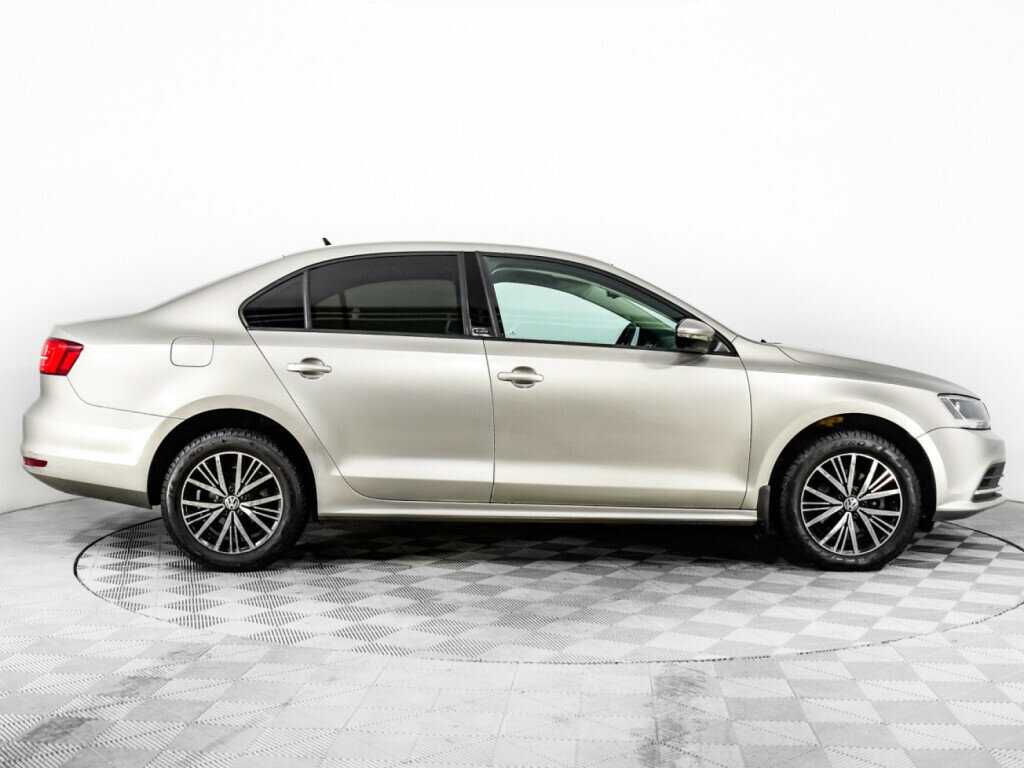 Volkswagen Jetta 2016 года с пробегом. Фото: #3