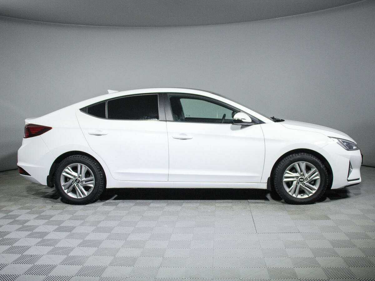 Hyundai Elantra 2020 года с пробегом. Фото: #1