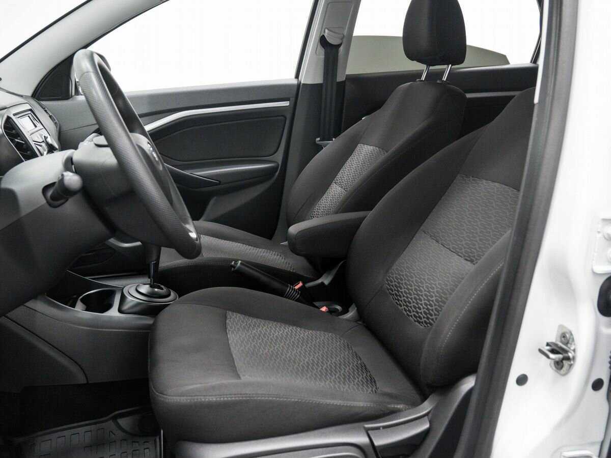 Lada (ВАЗ) Vesta 2017 года с пробегом. Фото: #13