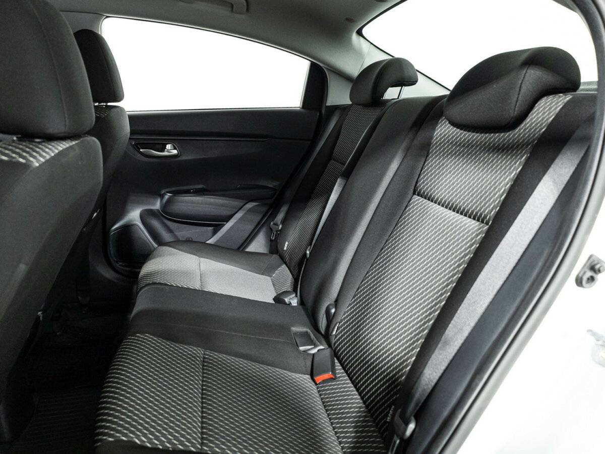 Kia Rio 2020 года с пробегом. Фото: #9