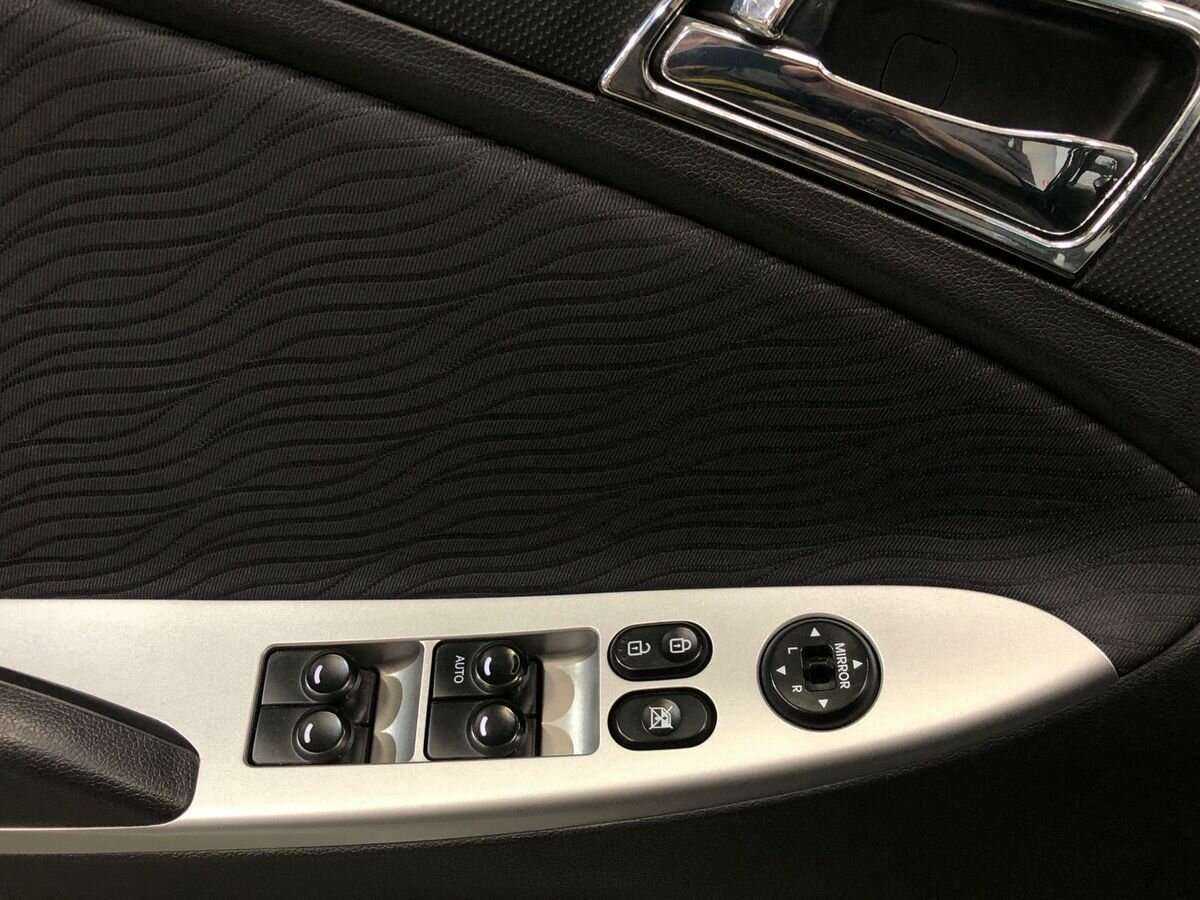 Hyundai Solaris 2014 года с пробегом. Фото: #15