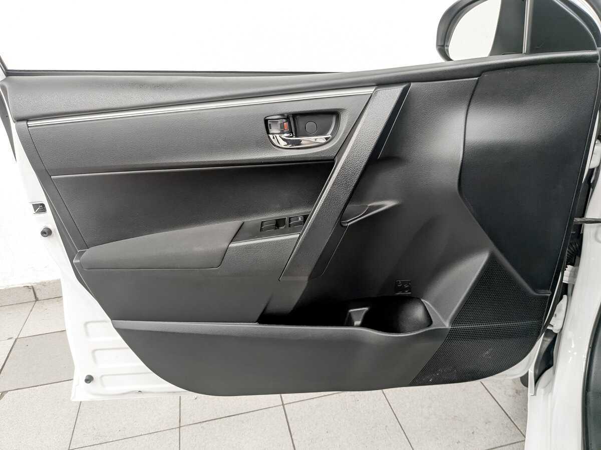 Toyota Corolla 2014 года с пробегом. Фото: #18