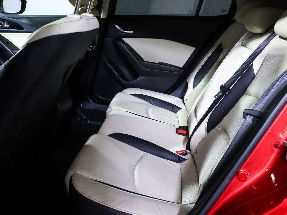 Mazda 3 2014 года с пробегом. Фото: #7