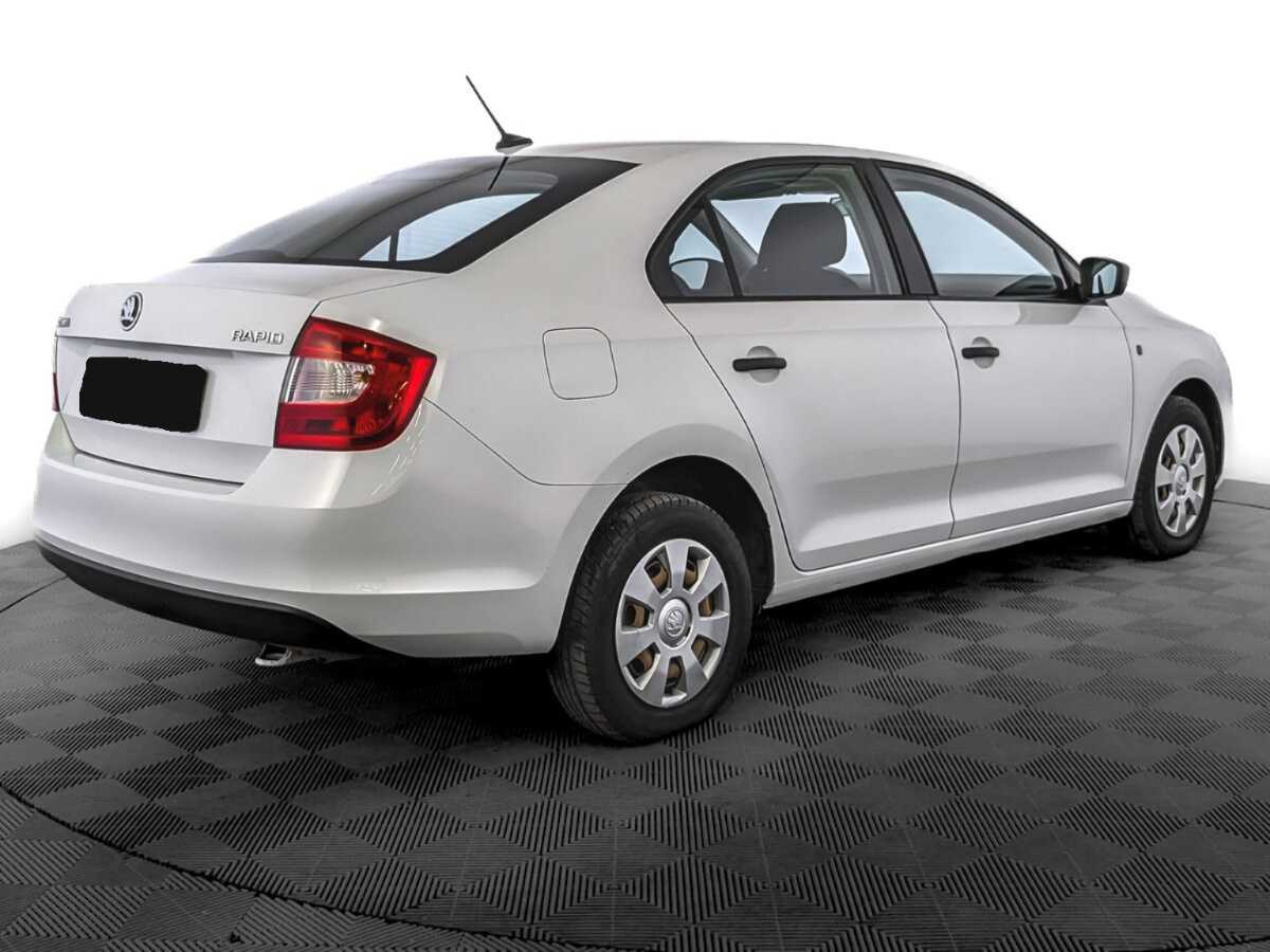 Skoda Rapid 2017 года с пробегом. Фото: #4