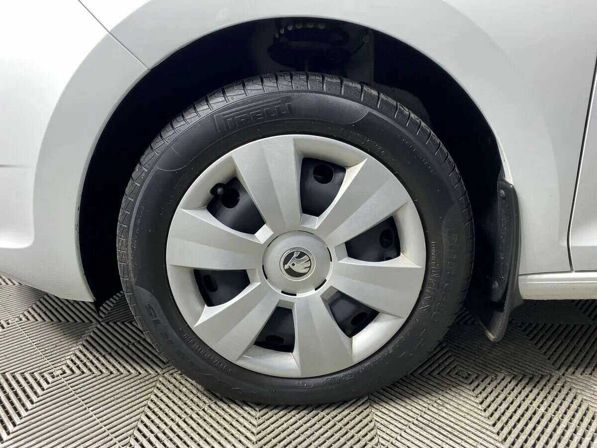 Skoda Rapid 2018 года с пробегом. Фото: #18