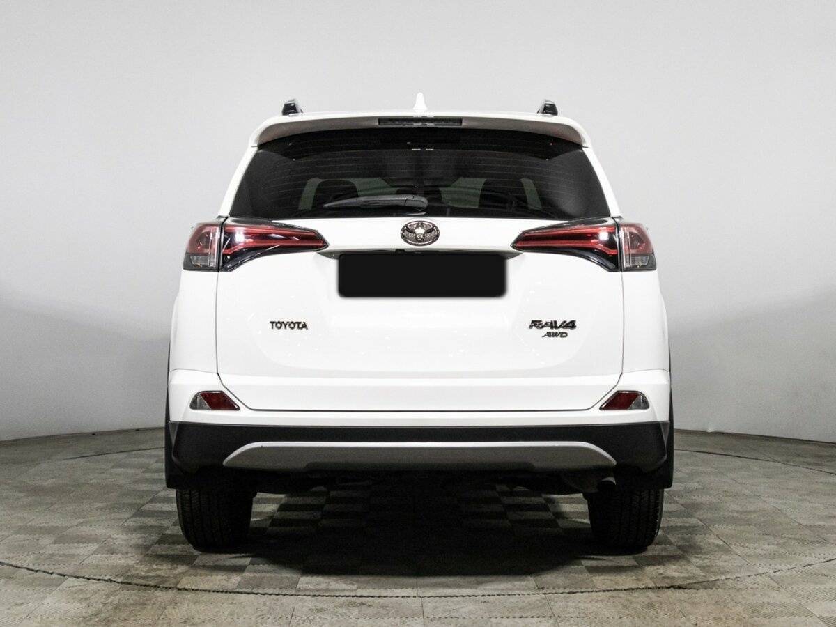 Toyota RAV4 2019 года с пробегом. Фото: #5