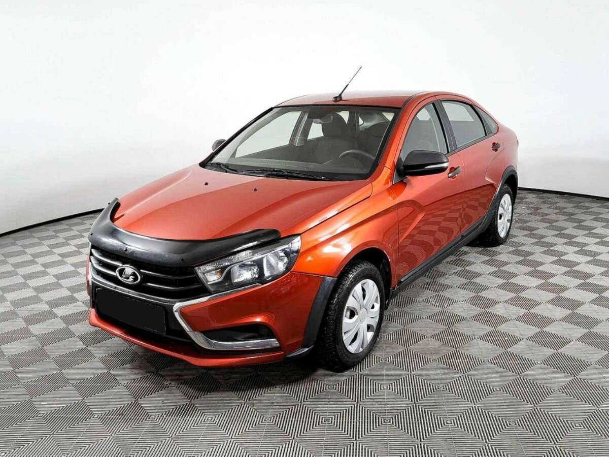 Lada (ВАЗ) Vesta 2018 года с пробегом. Посмотреть фото