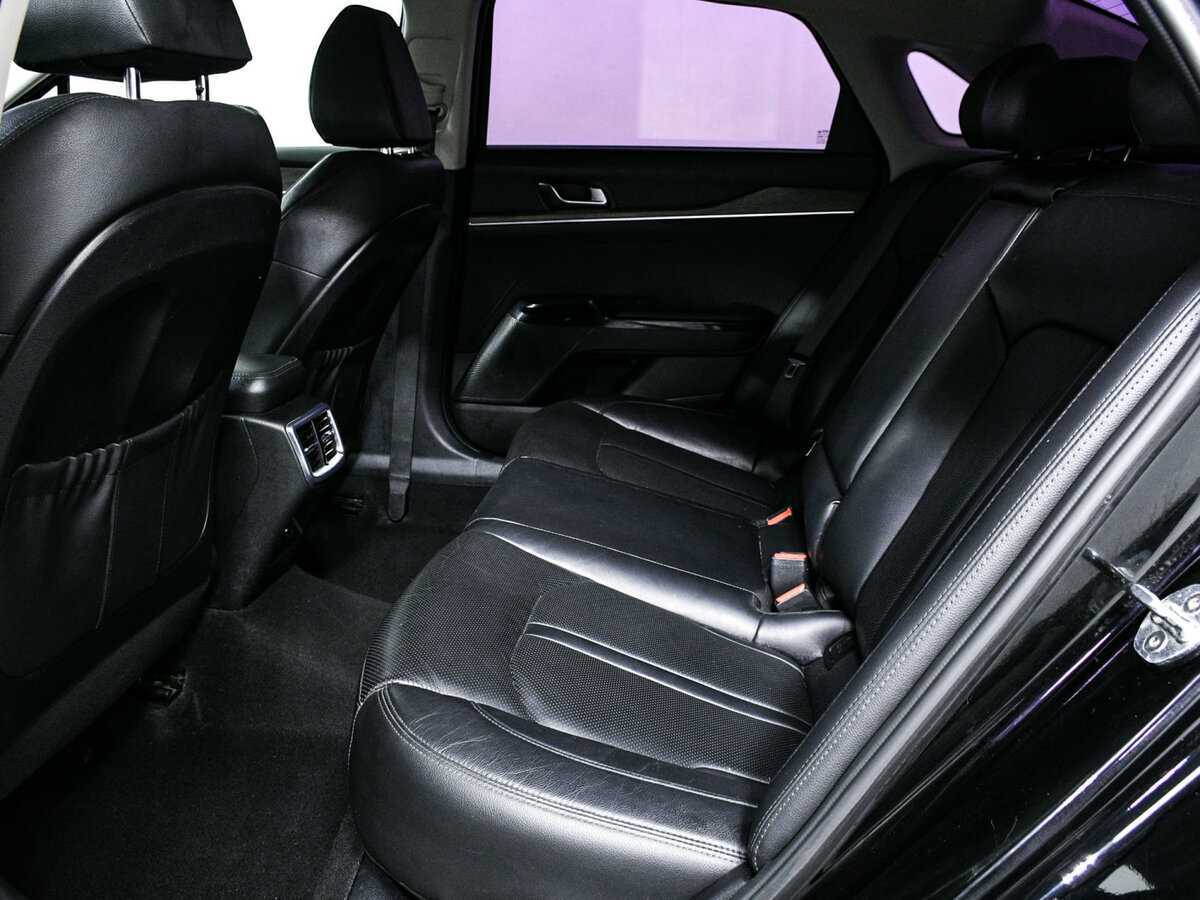 Kia K5 2020 года с пробегом. Фото: #11