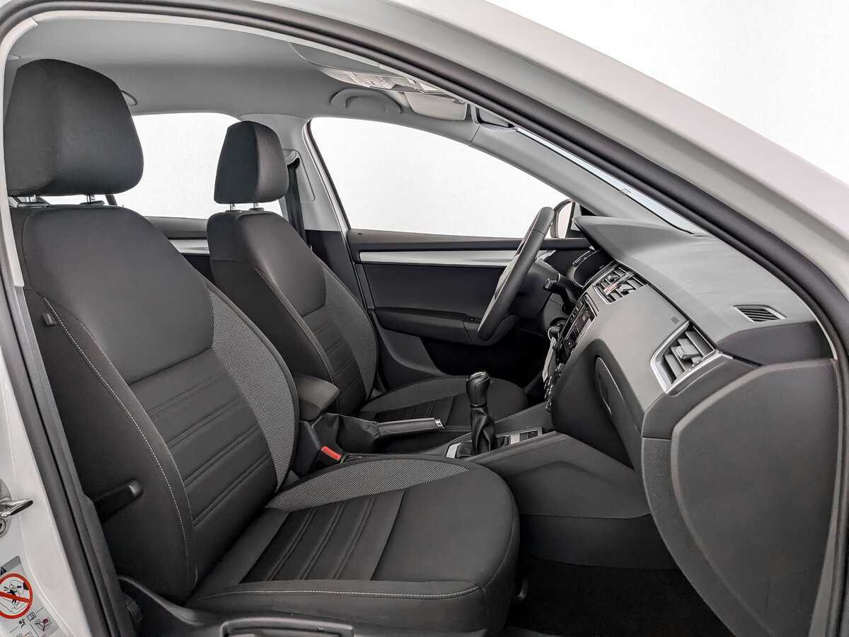 Skoda Octavia 2019 года с пробегом. Фото: #18