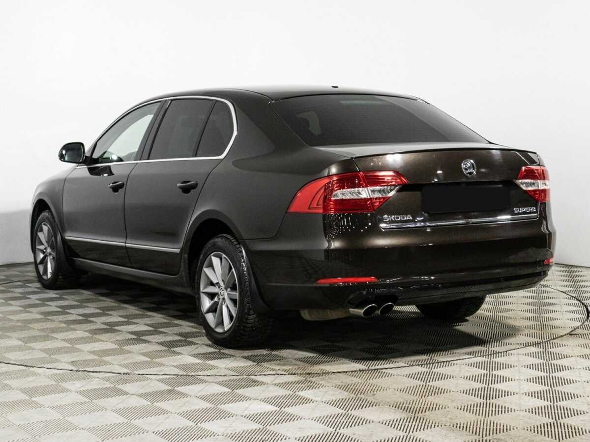 Skoda Superb 2014 года с пробегом. Фото: #6