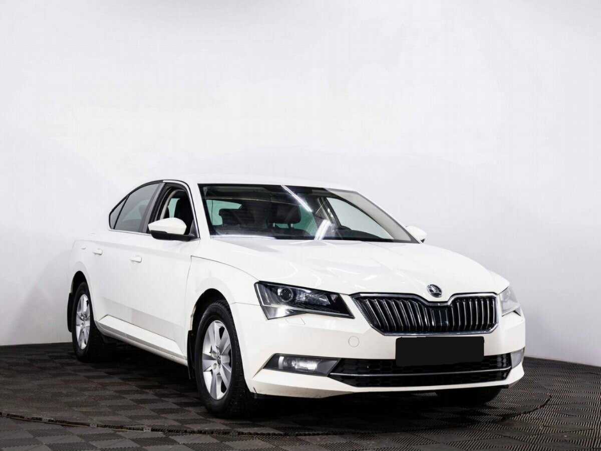 Skoda Superb 2016 года с пробегом. Фото: #2