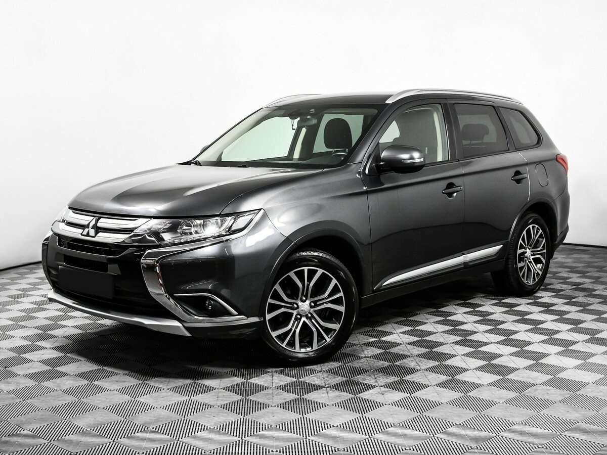 Mitsubishi Outlander 2018 года с пробегом. Посмотреть фото