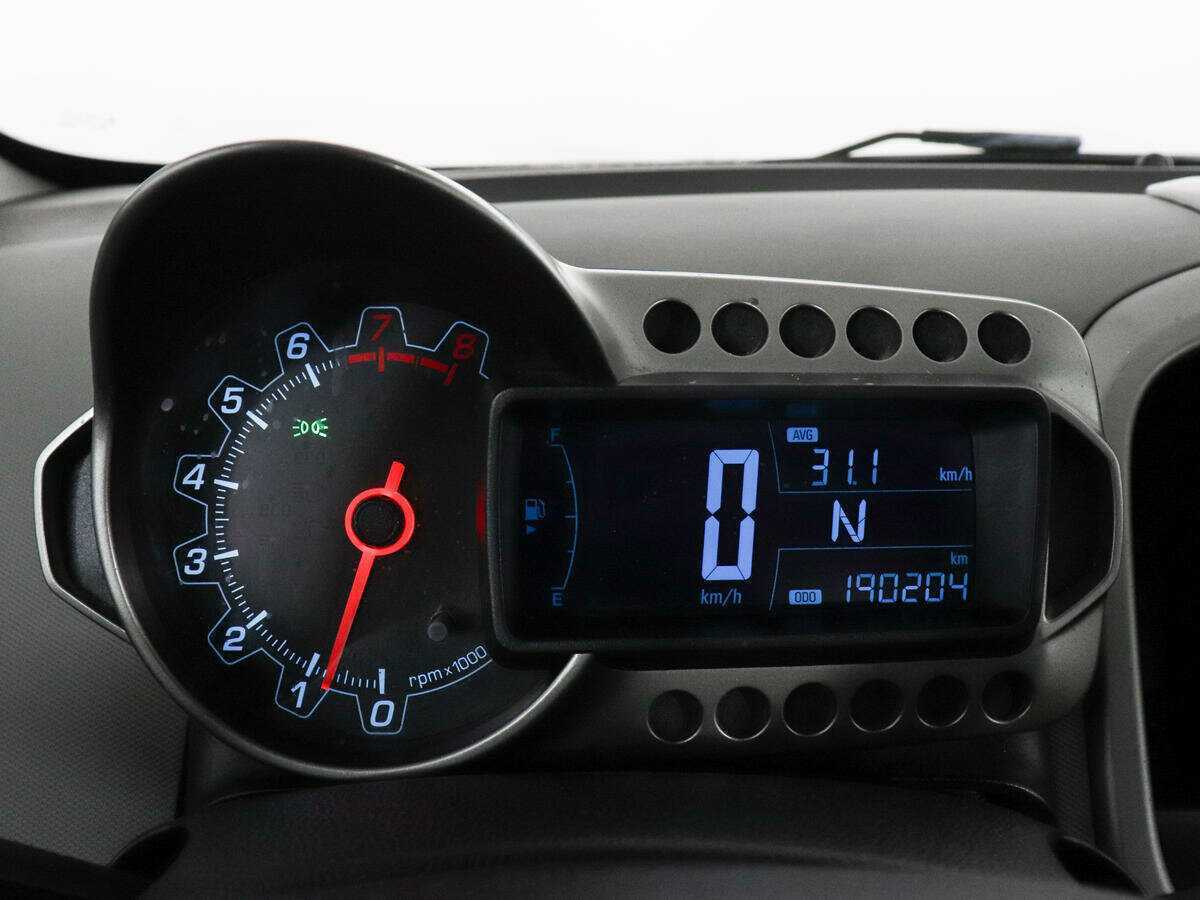 Chevrolet Aveo 2014 года с пробегом. Фото: #6