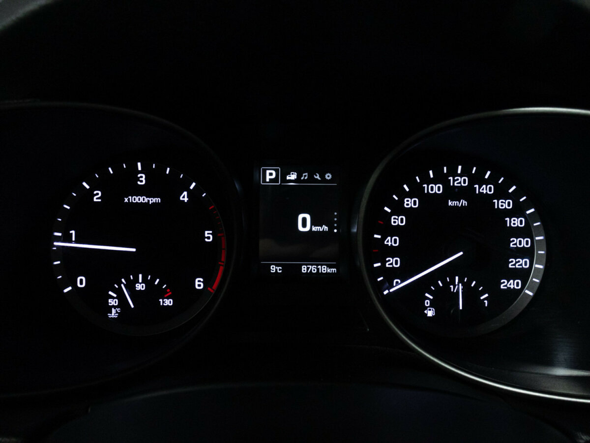 Hyundai Santa Fe 2017 года с пробегом. Фото: #3