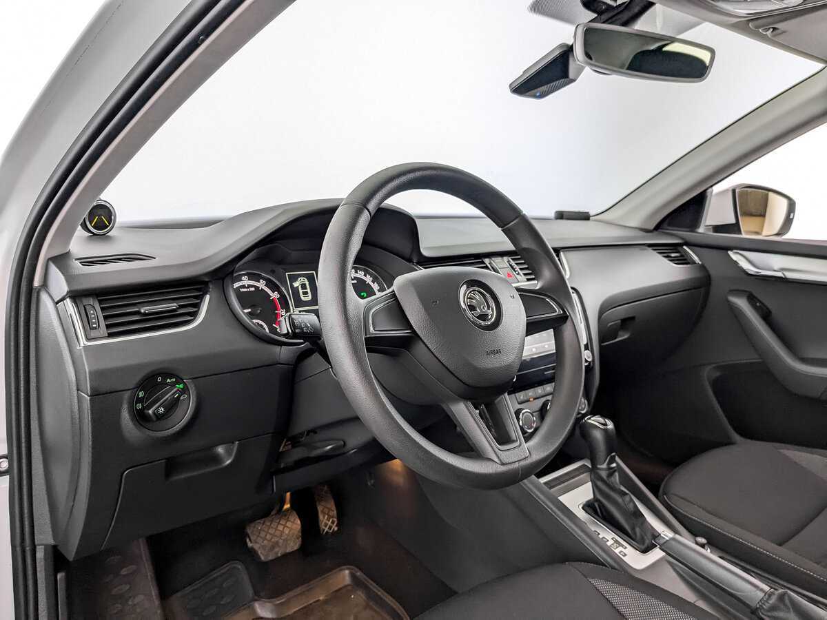Skoda Octavia 2019 года с пробегом. Фото: #15