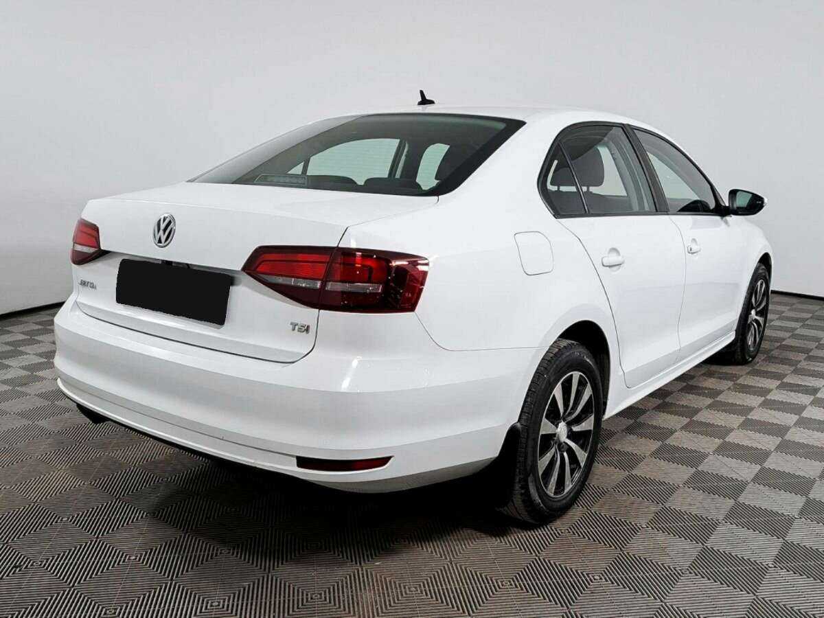 Volkswagen Jetta 2016 года с пробегом. Фото: #3