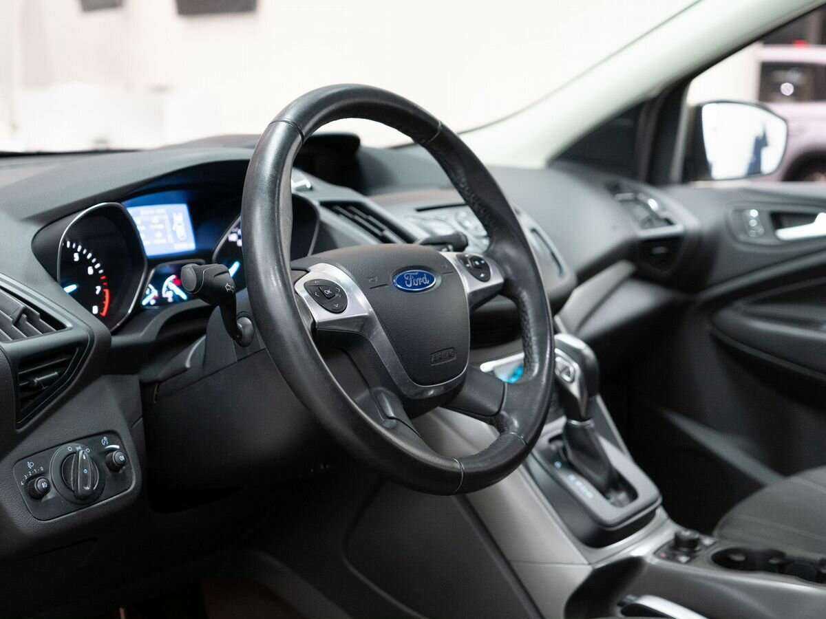 Ford Kuga 2014 года с пробегом. Фото: #4