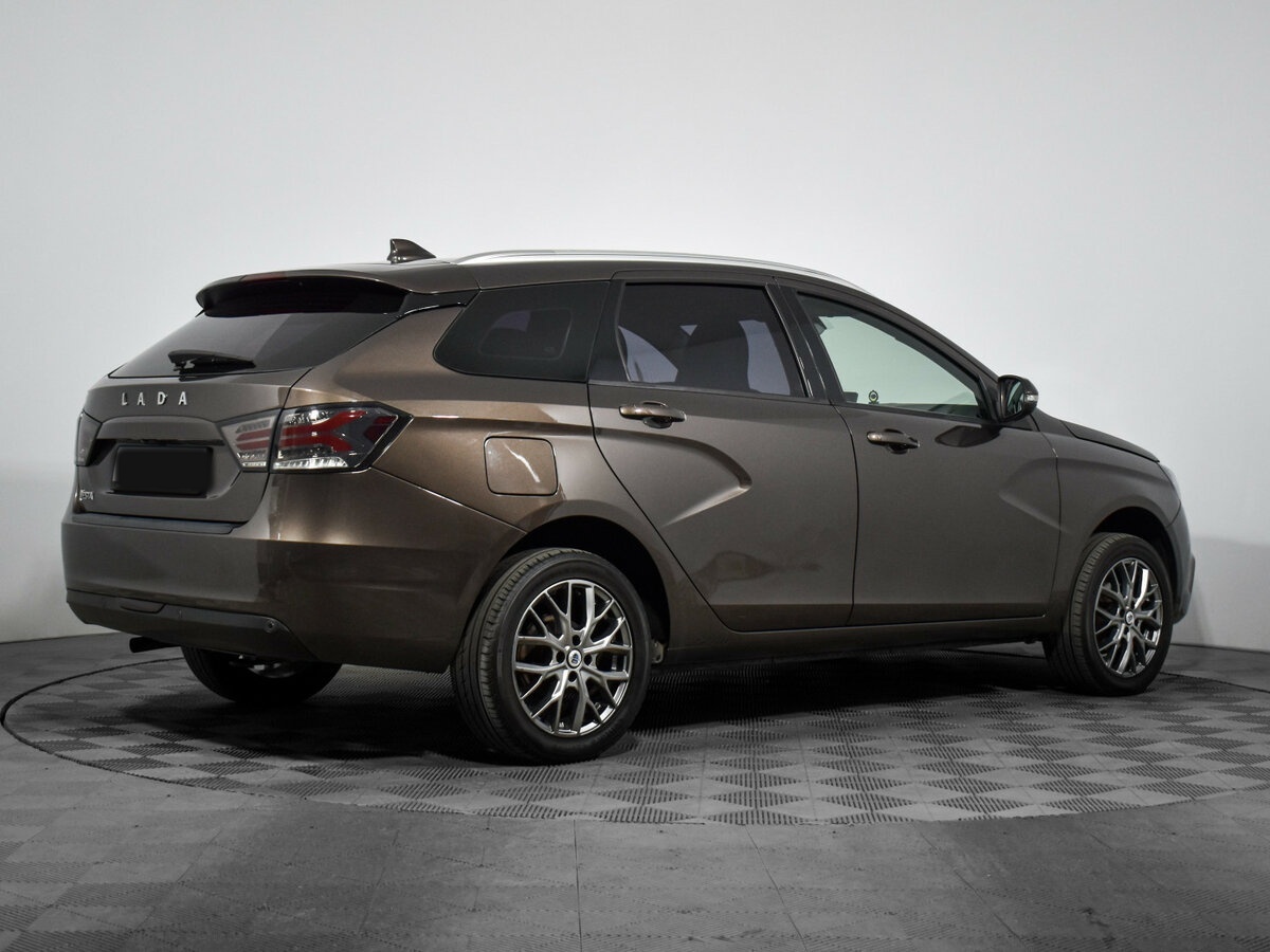 Lada (ВАЗ) Vesta 2018 года с пробегом. Фото: #4
