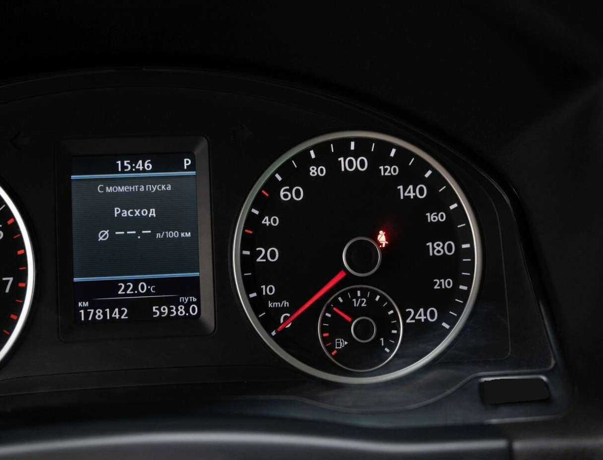 Volkswagen Tiguan 2012 года с пробегом. Фото: #16