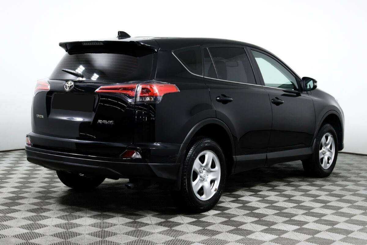 Toyota RAV4 2019 года с пробегом. Фото: #4