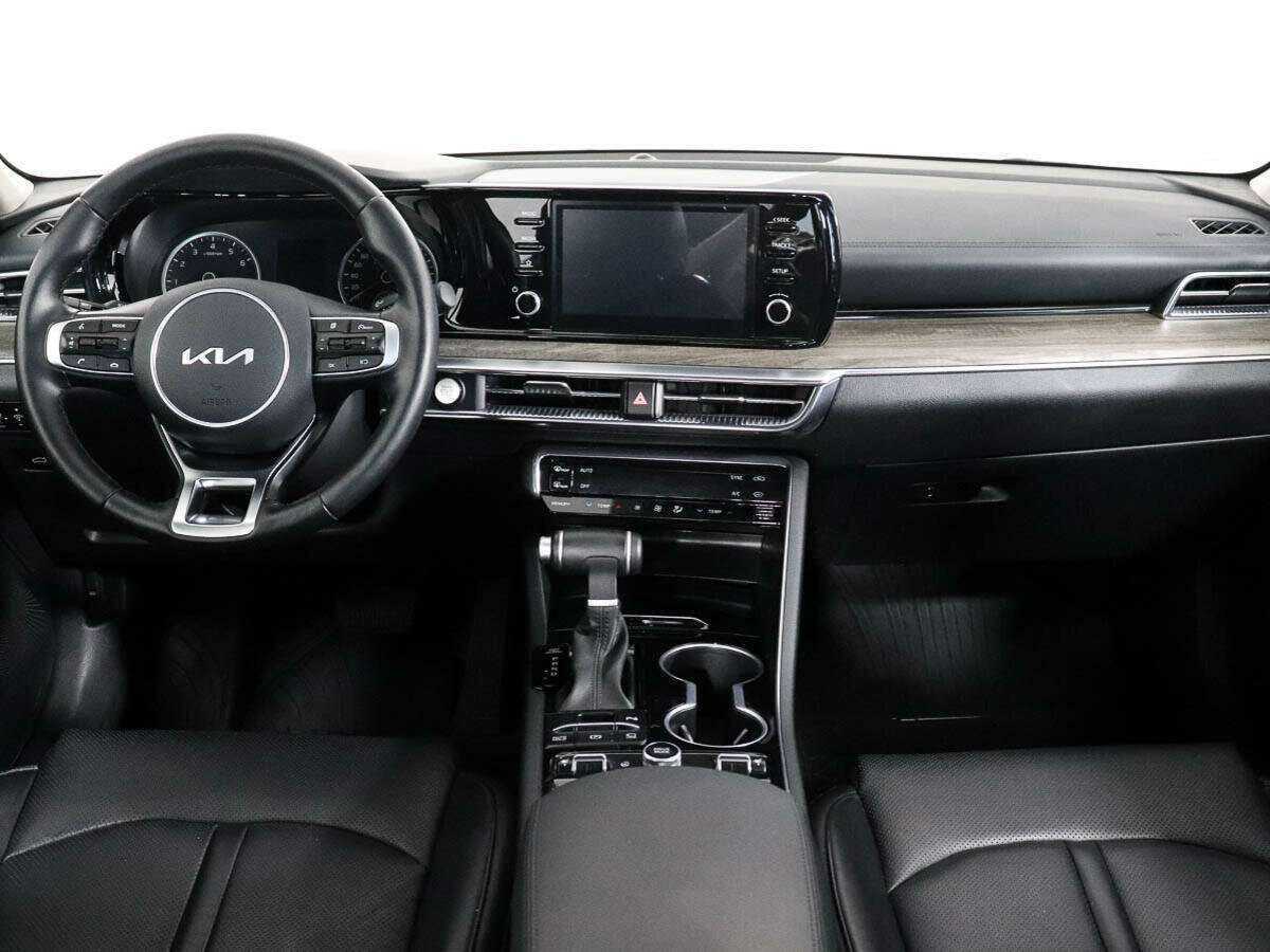 Kia K5 2022 года с пробегом. Фото: #10