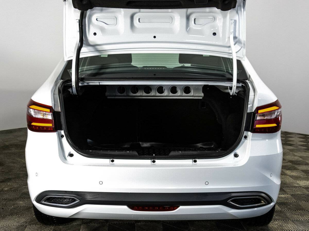 Lada (ВАЗ) Vesta 2024 года с пробегом. Фото: #20