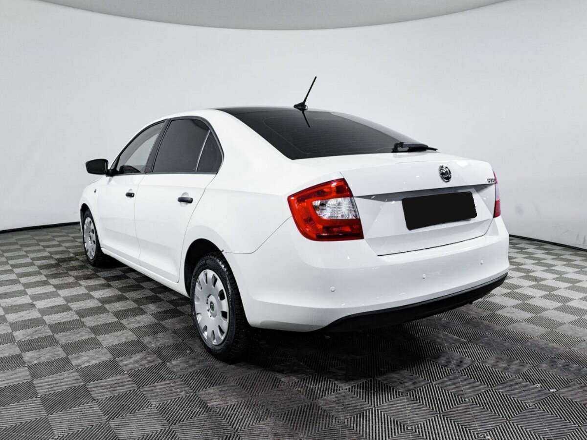 Skoda Rapid 2017 года с пробегом. Фото: #6