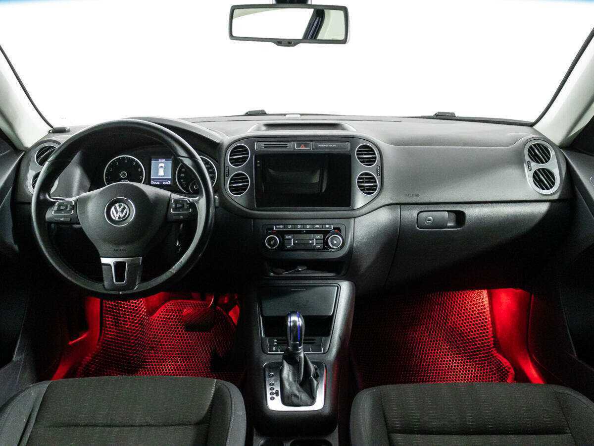 Volkswagen Tiguan 2012 года с пробегом. Фото: #12