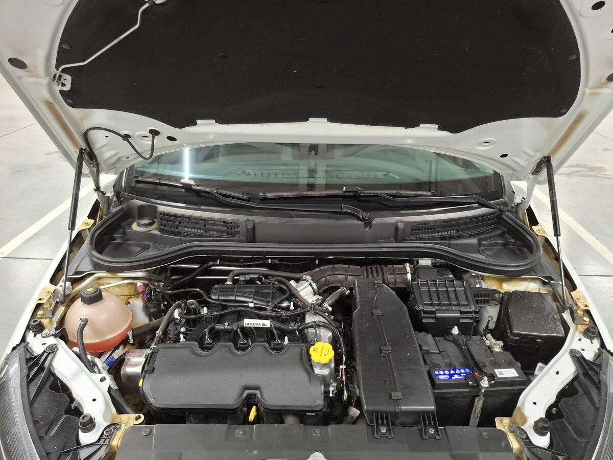 Lada (ВАЗ) Vesta 2023 года с пробегом. Фото: #8