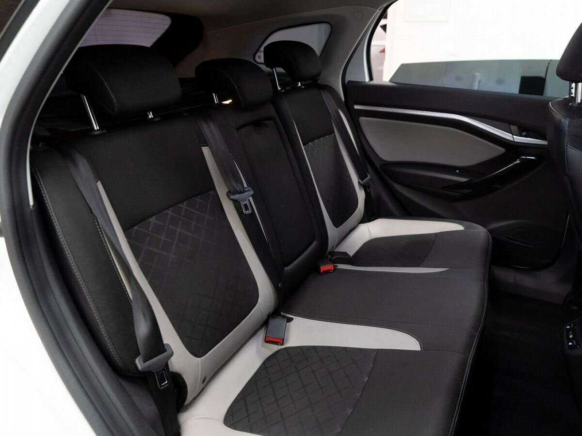 Lada (ВАЗ) Vesta 2018 года с пробегом. Фото: #7