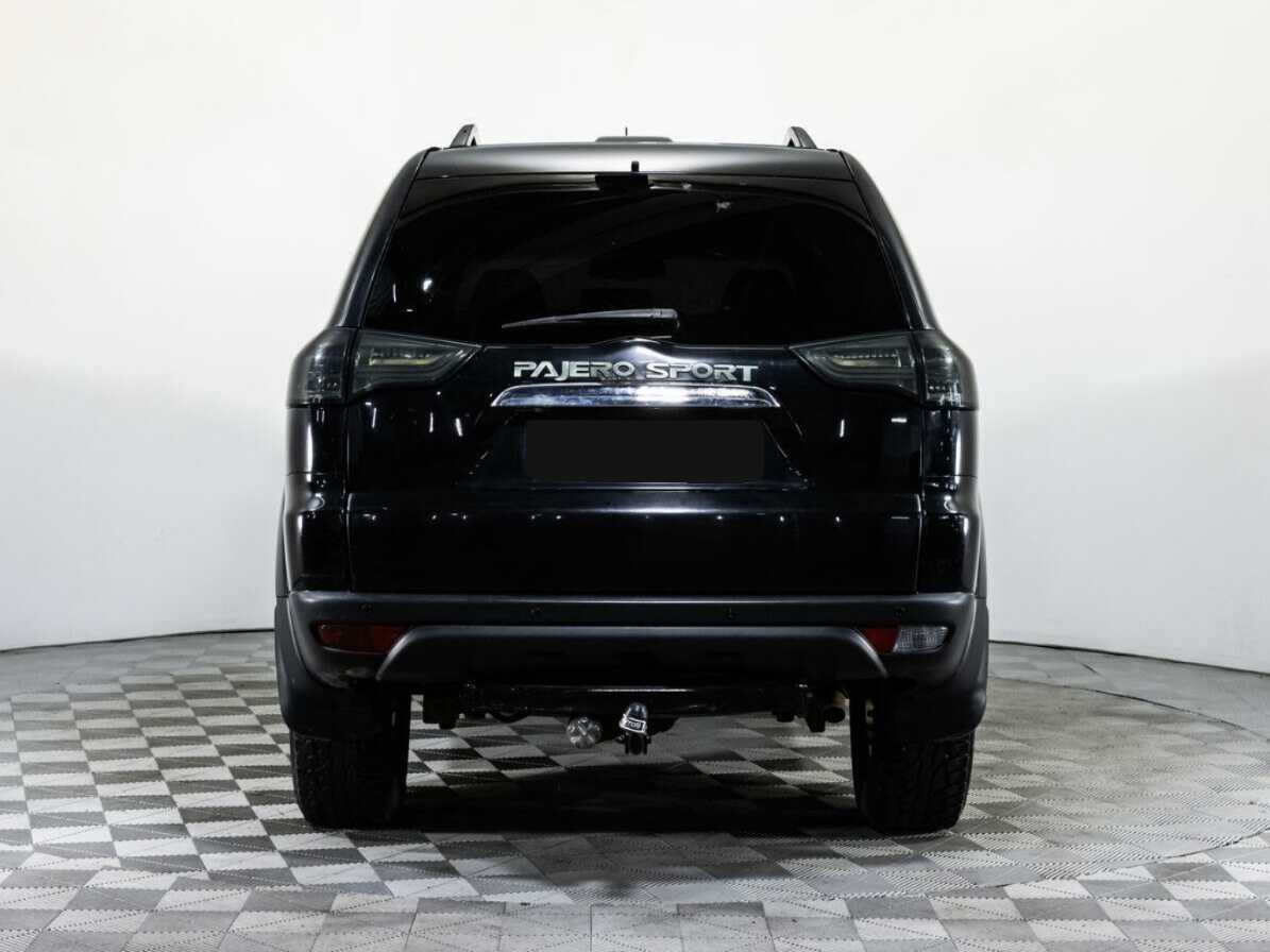 Mitsubishi Pajero Sport 2014 года с пробегом. Фото: #5