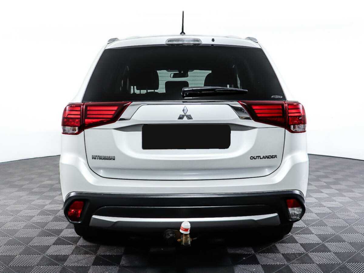 Mitsubishi Outlander 2015 года с пробегом. Фото: #5