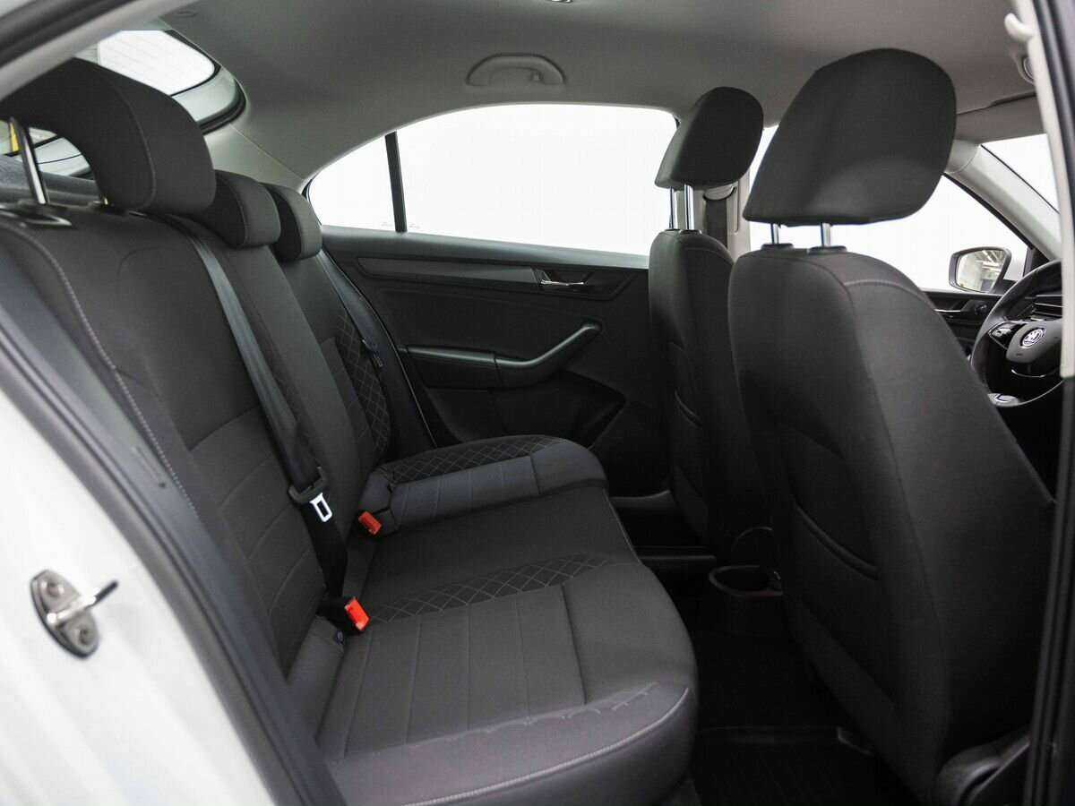 Skoda Rapid 2022 года с пробегом. Фото: #12