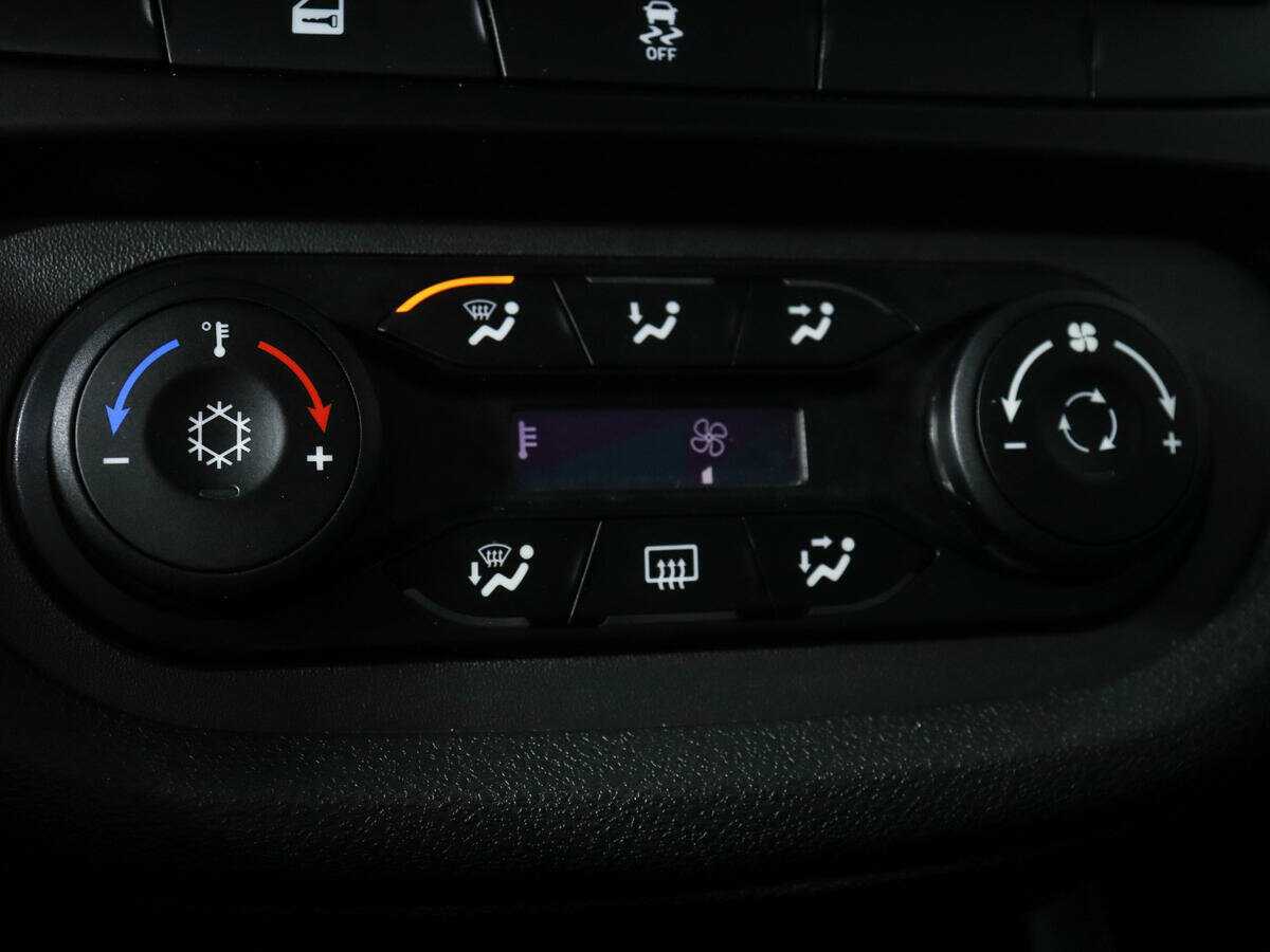 Lada (ВАЗ) Vesta 2016 года с пробегом. Фото: #14