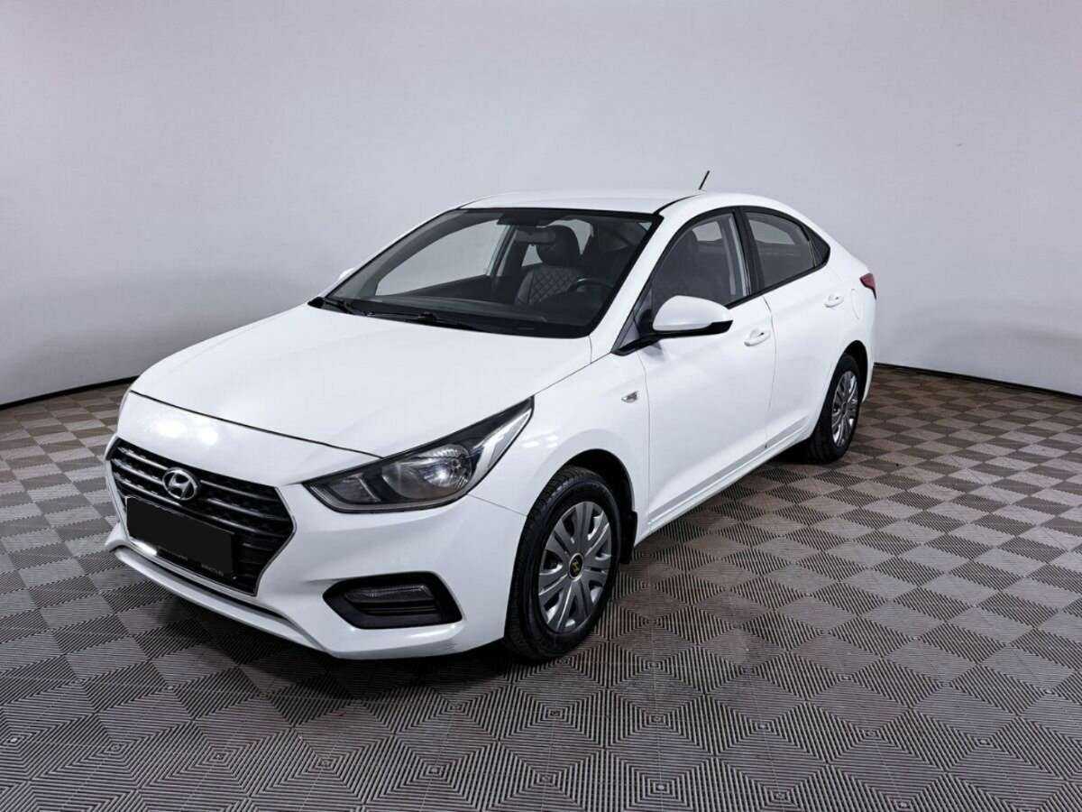 Hyundai Solaris 2017 года с пробегом. Посмотреть фото