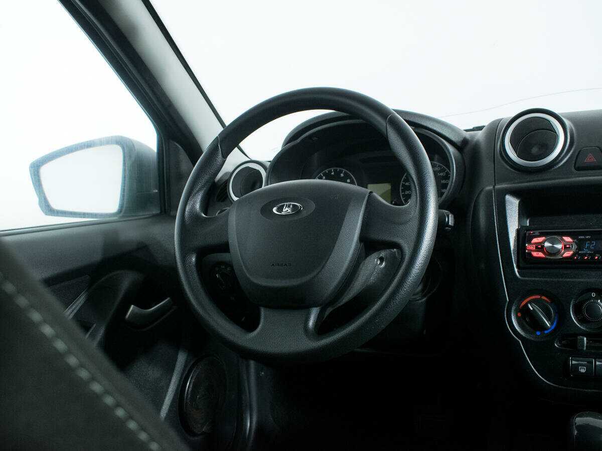 Lada (ВАЗ) Granta 2015 года с пробегом. Фото: #13