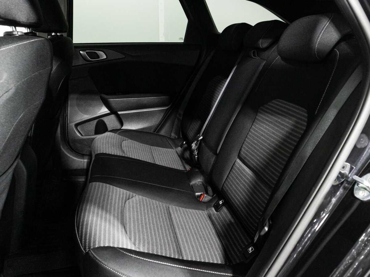 Kia Ceed 2021 года с пробегом. Фото: #9